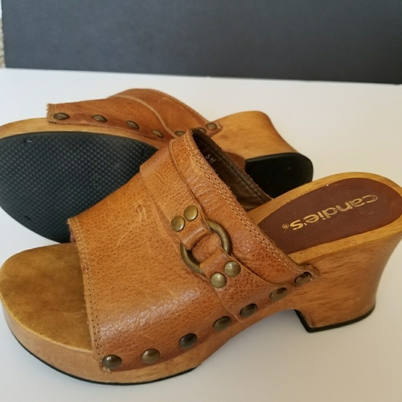 clogs 90s fashion
